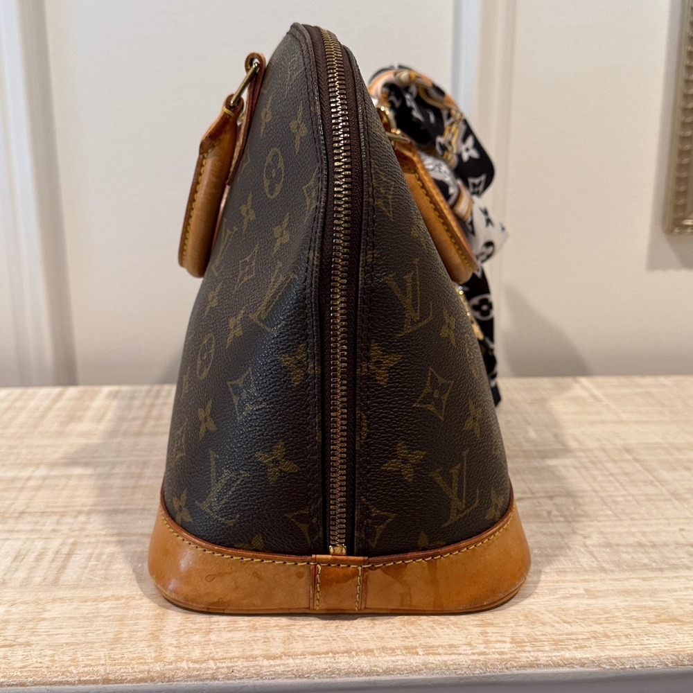 Louis Vuitton Monogram Canvas Alma PM with Lock & Key - Picture 3 of 12